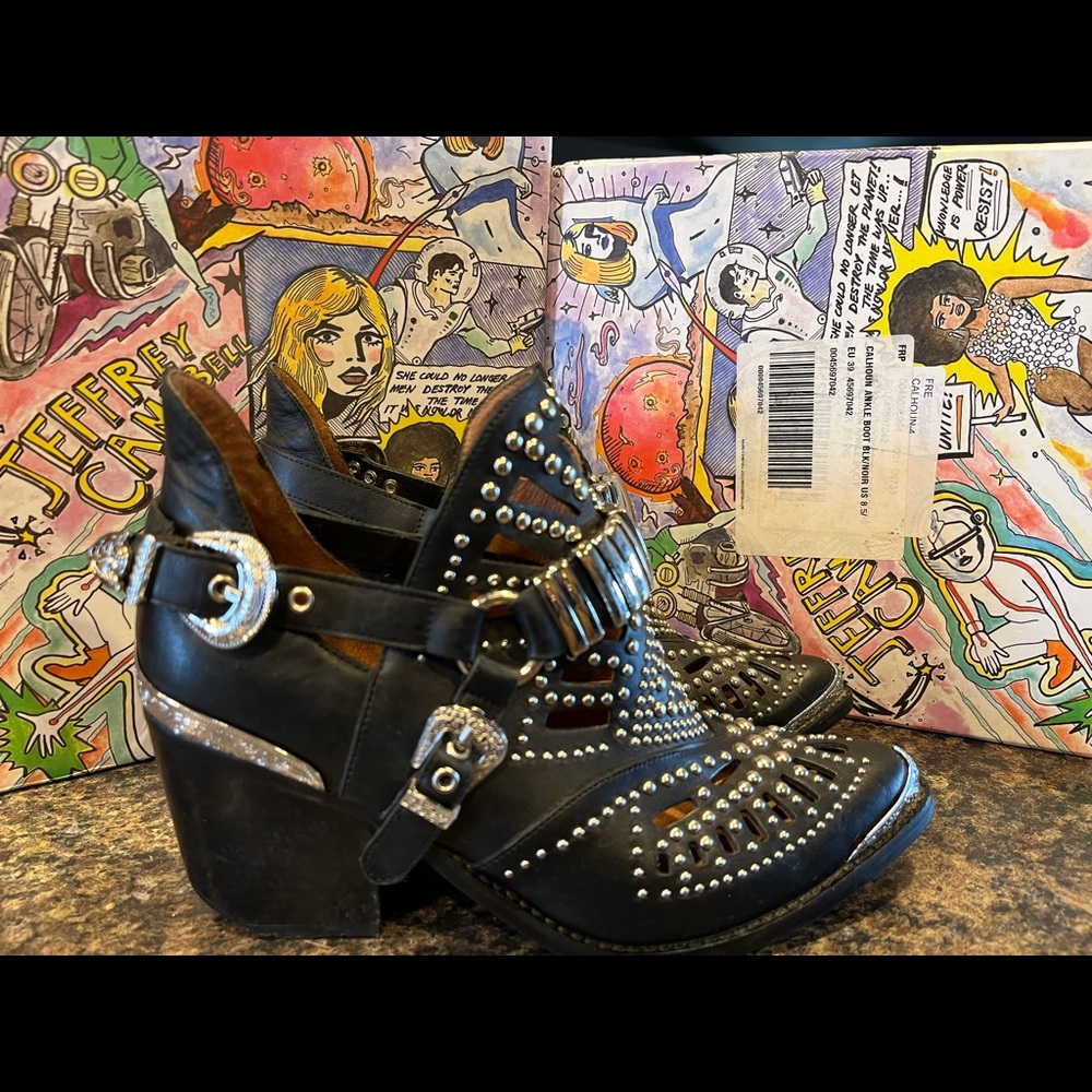 Jeffrey calhoun black booties